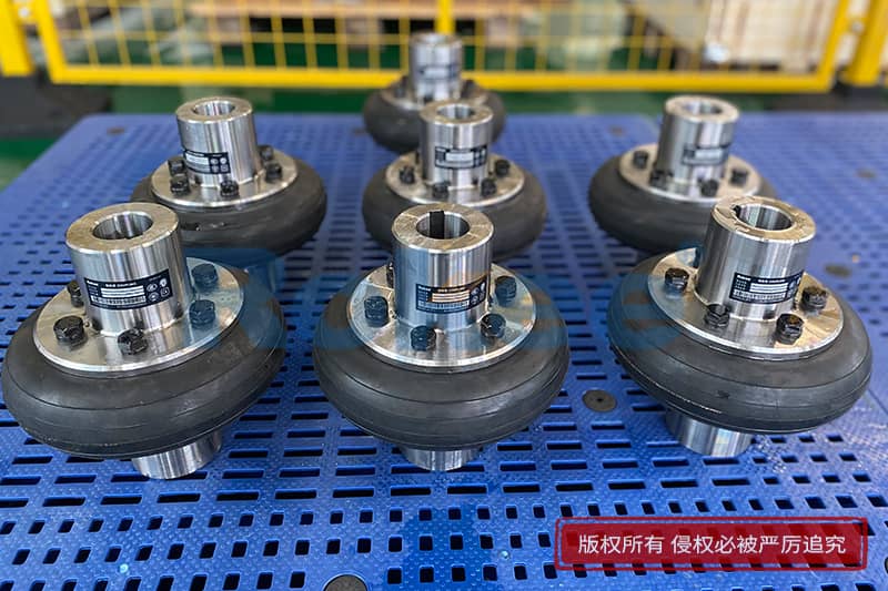 橡胶轮胎联轴器,轮胎式联轴器,LLB轮胎联轴器安装允许偏差
